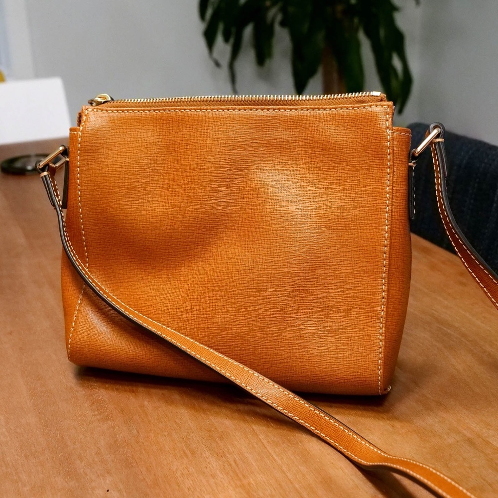 Dooney & Bourke Pebble Grain Brown Leather Lexington Crossbody - Picture 4 of 12